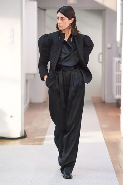 Look 32